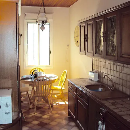 Pyrenees,hiking, Cycling, Rafting,fishing,4 Bed Apartment, Roof Terrace * Quillan