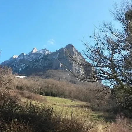 Apartamento Pyrenees,hiking, Cycling, Rafting,fishing,4 Bed Apartment, Roof Terrace *