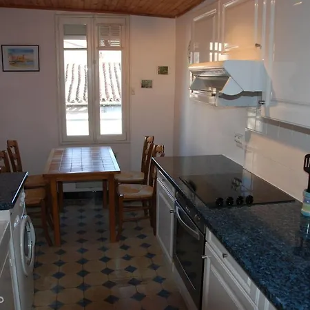 Apartamento Pyrenees,hiking, Cycling, Rafting,fishing,4 Bed Apartment, Roof Terrace *