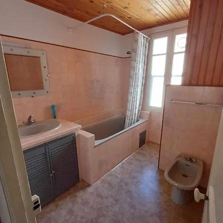 Pyrenees,hiking, Cycling, Rafting,fishing,4 Bed Apartment, Roof Terrace Apartamento