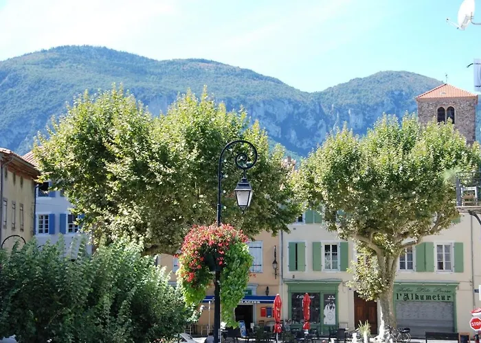 Pyrenees,hiking, Cycling, Rafting,fishing,4 Bed Apartment, Roof Terrace Appartement *