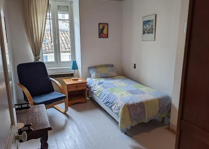 Pyrenees,hiking, Cycling, Rafting,fishing,4 Bed Apartment, Roof Terrace Quillan