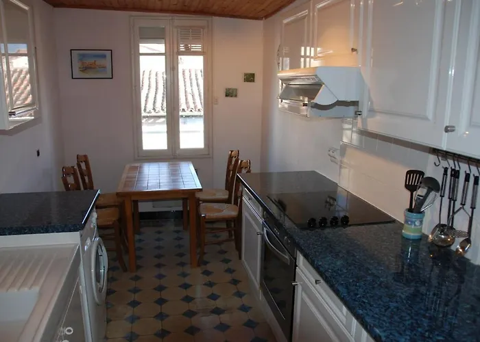 Appartement Pyrenees,hiking, Cycling, Rafting,fishing,4 Bed Apartment, Roof Terrace *